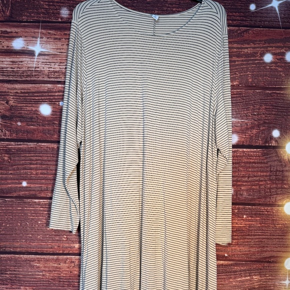 Old Navy Striped Jersey Dress. Women's size 4x Plus. - Picture 1 of 5